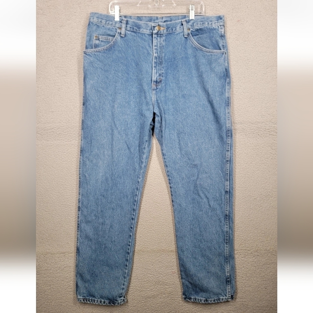 Wrangler Classic Blue Men's Jeans VTG 35x32.